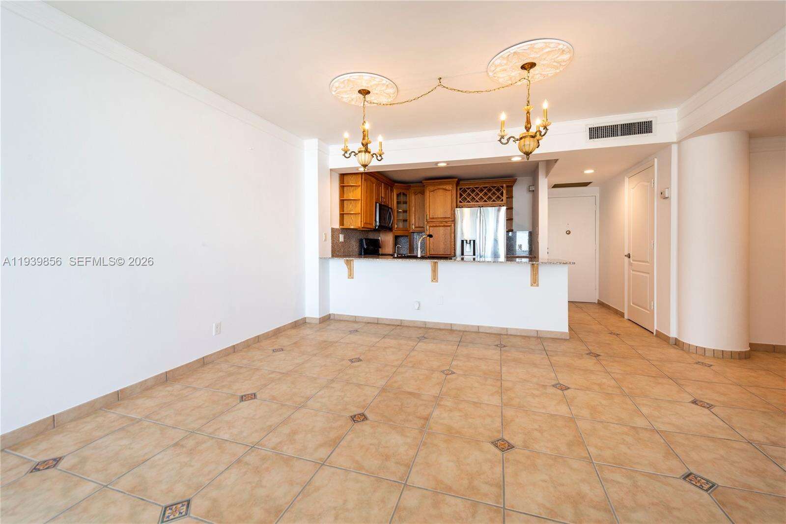 Sea Air Towers at 3725 Ocean Dr, Hollywood, FL 33019 - For Sale photo 3