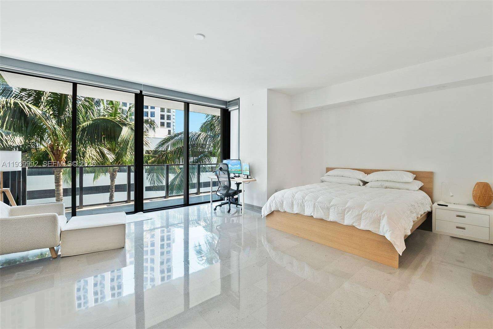 REACH - 68 6 St, Miami, FL 33131 | Picture 9