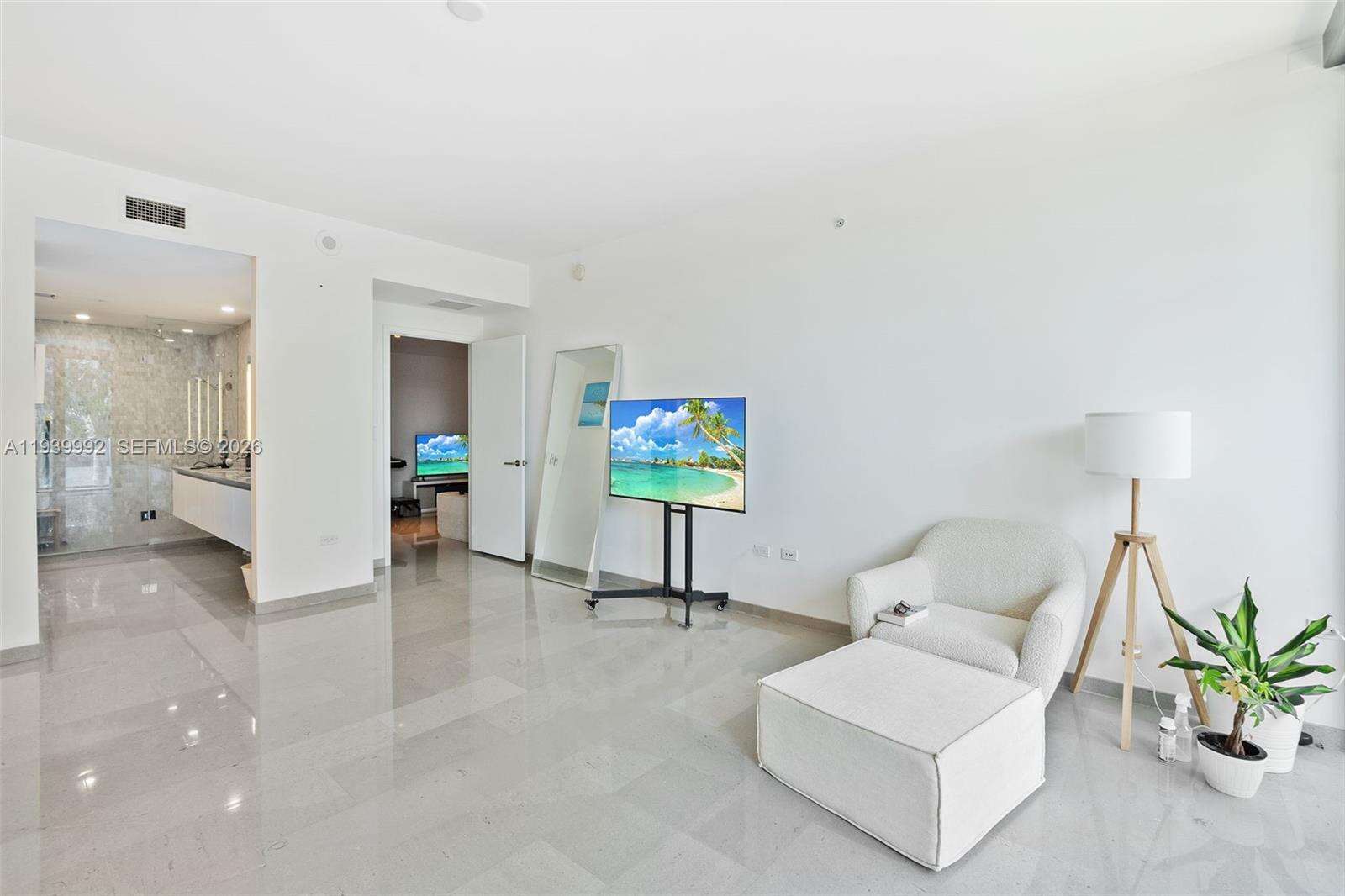 REACH - 68 6 St, Miami, FL 33131 | Picture 10