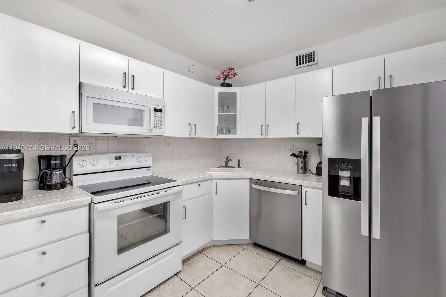 The Pavilion at 5601 Collins Ave, Miami Beach, FL 33140 - For Sale photo 12