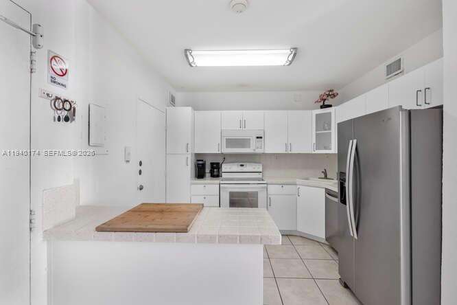 The Pavilion at 5601 Collins Ave, Miami Beach, FL 33140 - For Sale photo 22