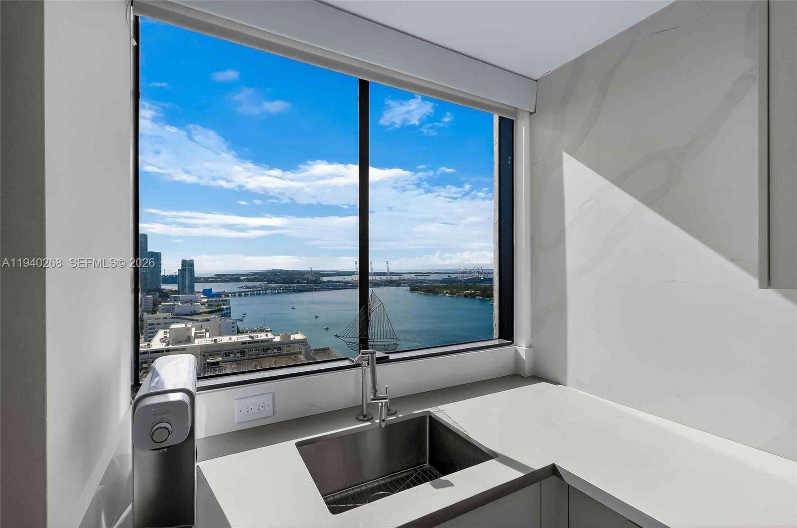 THE WAVERLY AT SOUTH BEACH - 1330 W Ave, Miami Beach, FL 33139 | Picture 10