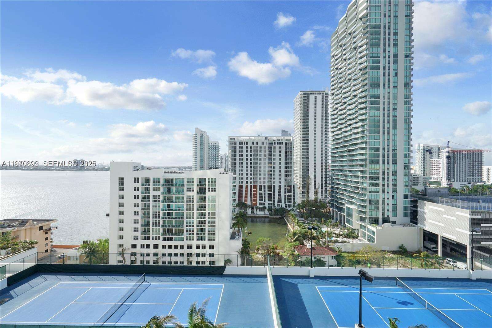Platinum Condos for Sale & Rent | Picture 1