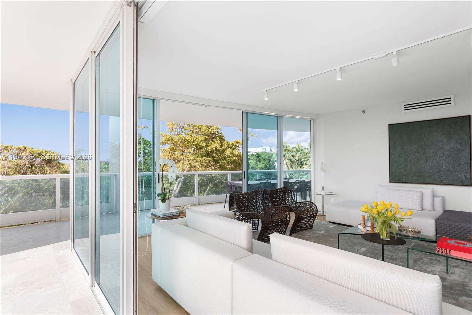 BRISTOL TOWER - 2127 Brickell Ave, Miami, FL 33129 | Picture 25