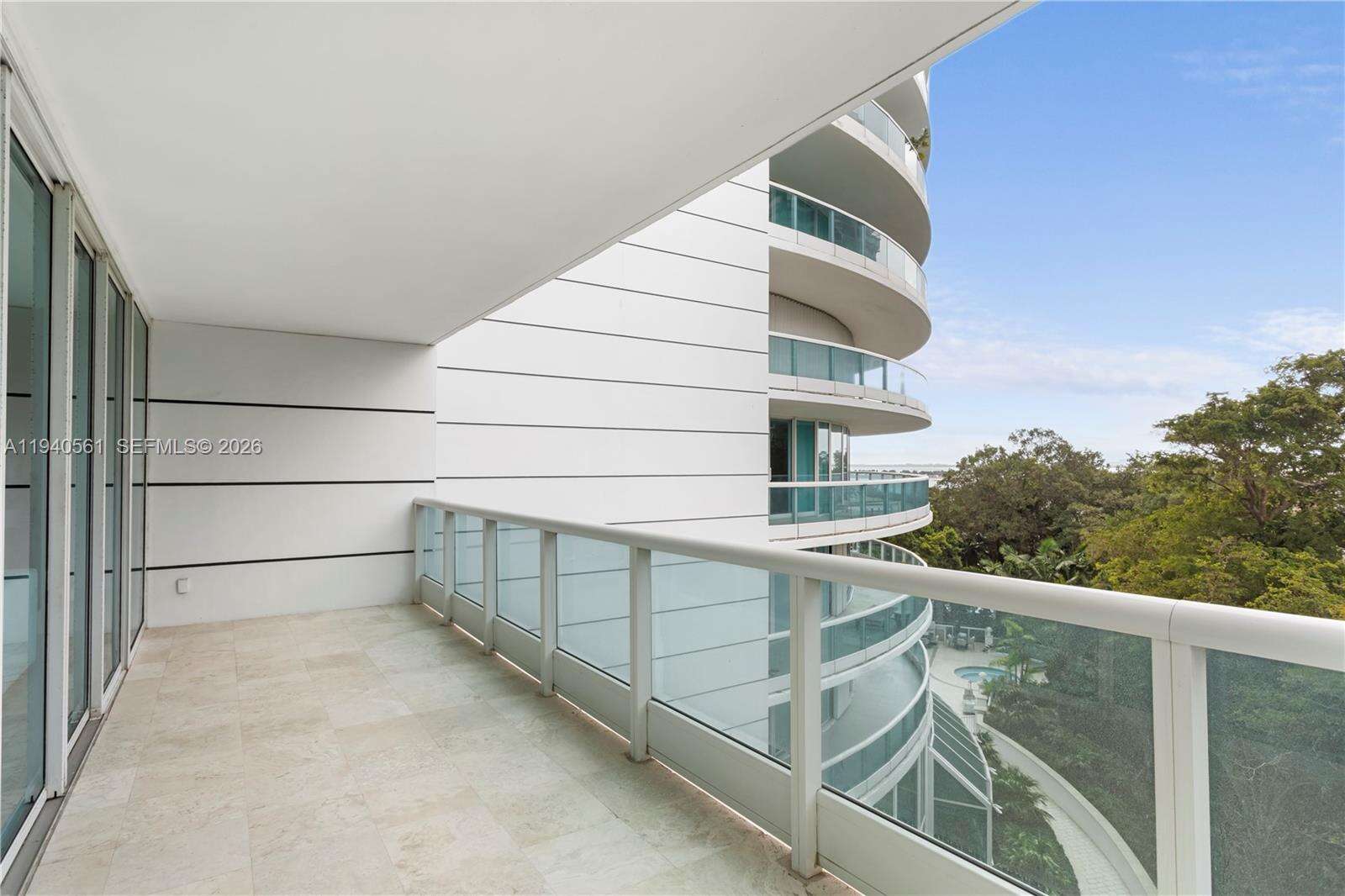 BRISTOL TOWER - 2127 Brickell Ave, Miami, FL 33129 | Picture 30