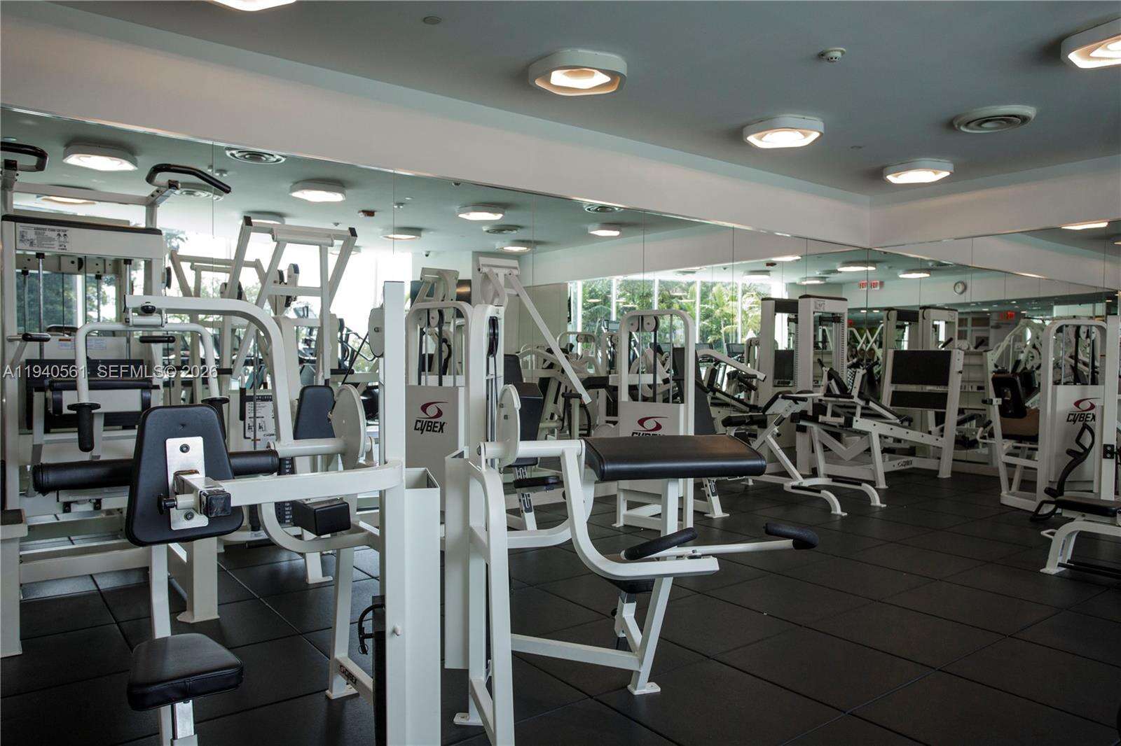 BRISTOL TOWER - 2127 Brickell Ave, Miami, FL 33129 | Picture 33