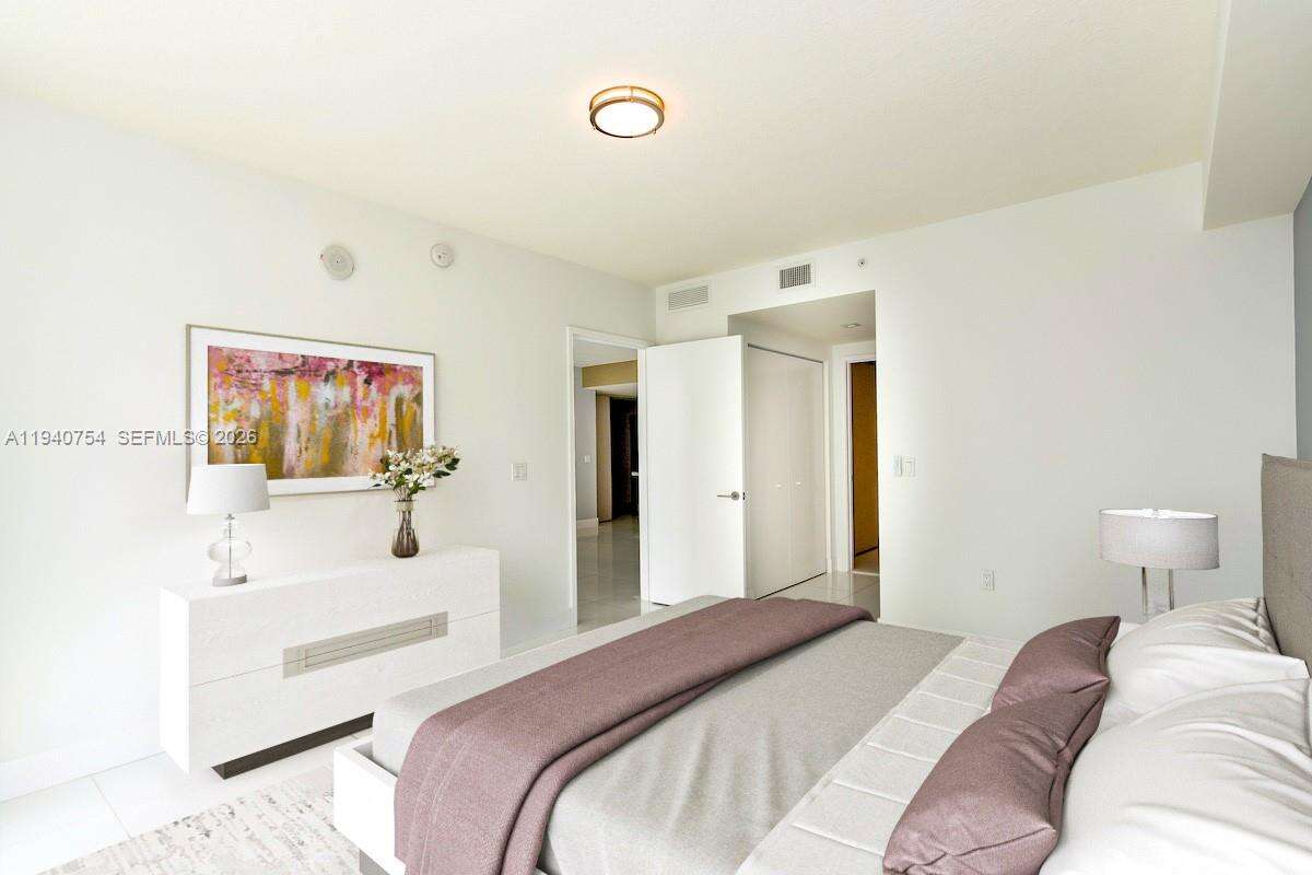 PARQUE TOWERS - 300 Sunny Isles Blvd, Sunny Isles Beach, FL 33160 | Picture 11