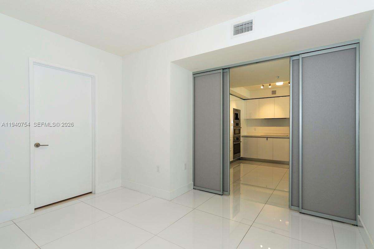 PARQUE TOWERS - 300 Sunny Isles Blvd, Sunny Isles Beach, FL 33160 | Picture 28