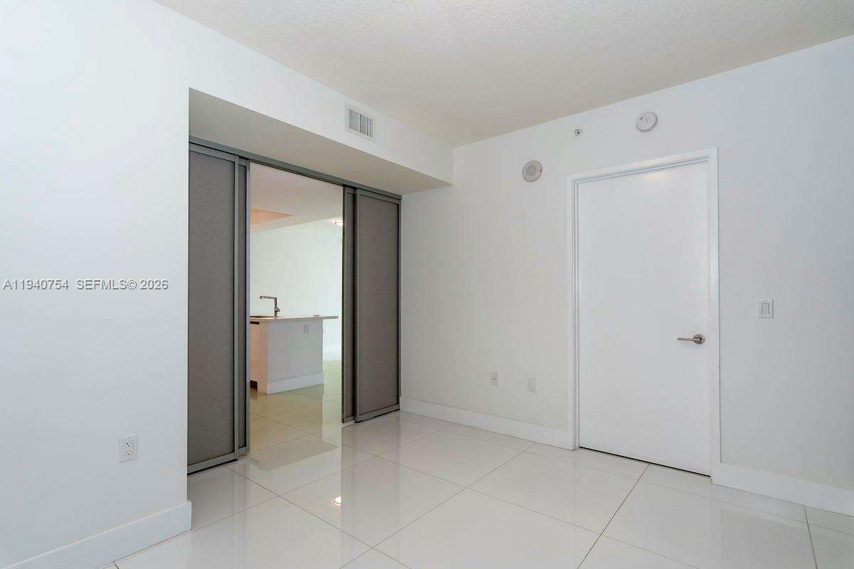 PARQUE TOWERS - 300 Sunny Isles Blvd, Sunny Isles Beach, FL 33160 | Picture 29