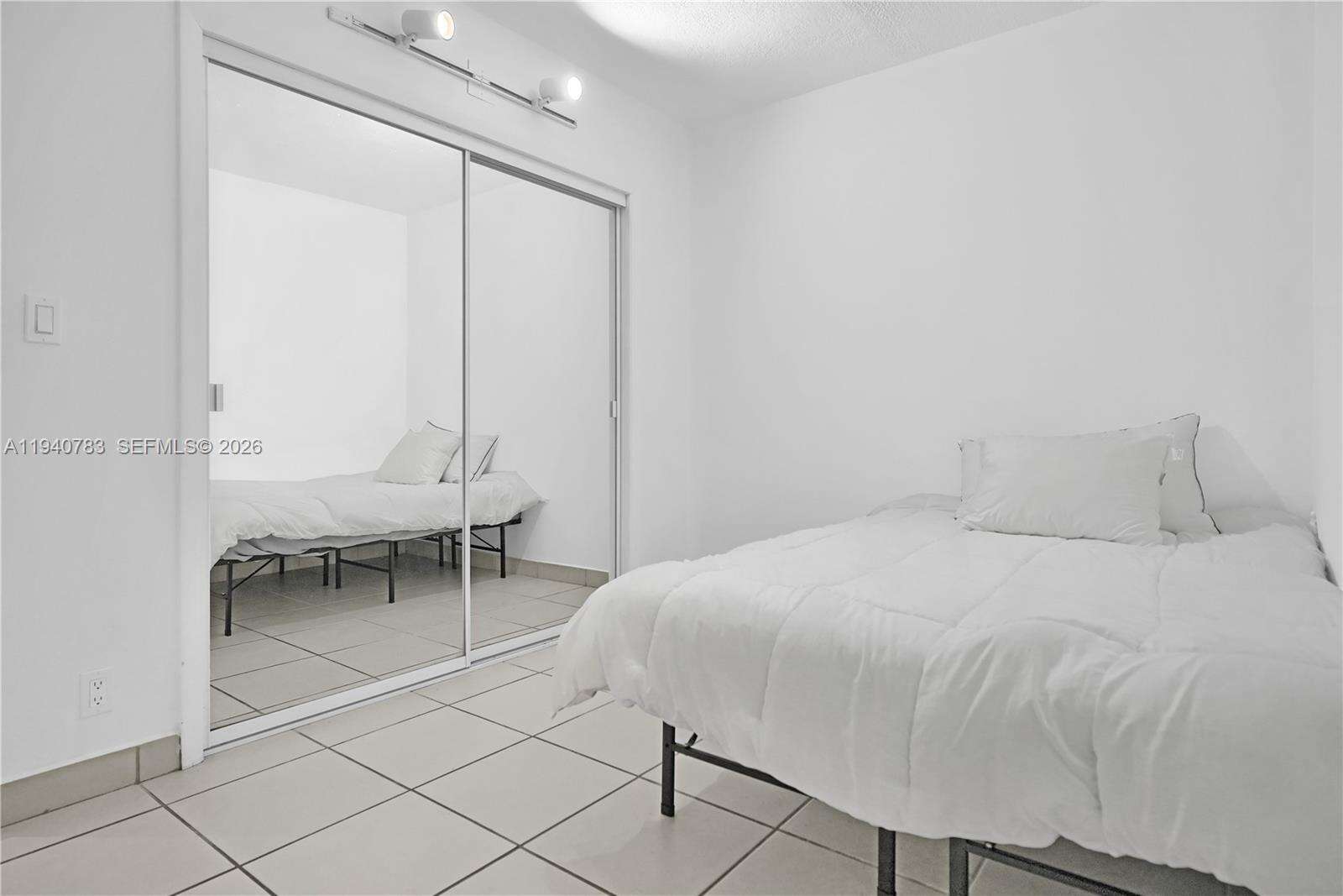The Carriage Club North at 5005 Collins Ave, Miami Beach, FL 33140 - For Sale photo 13