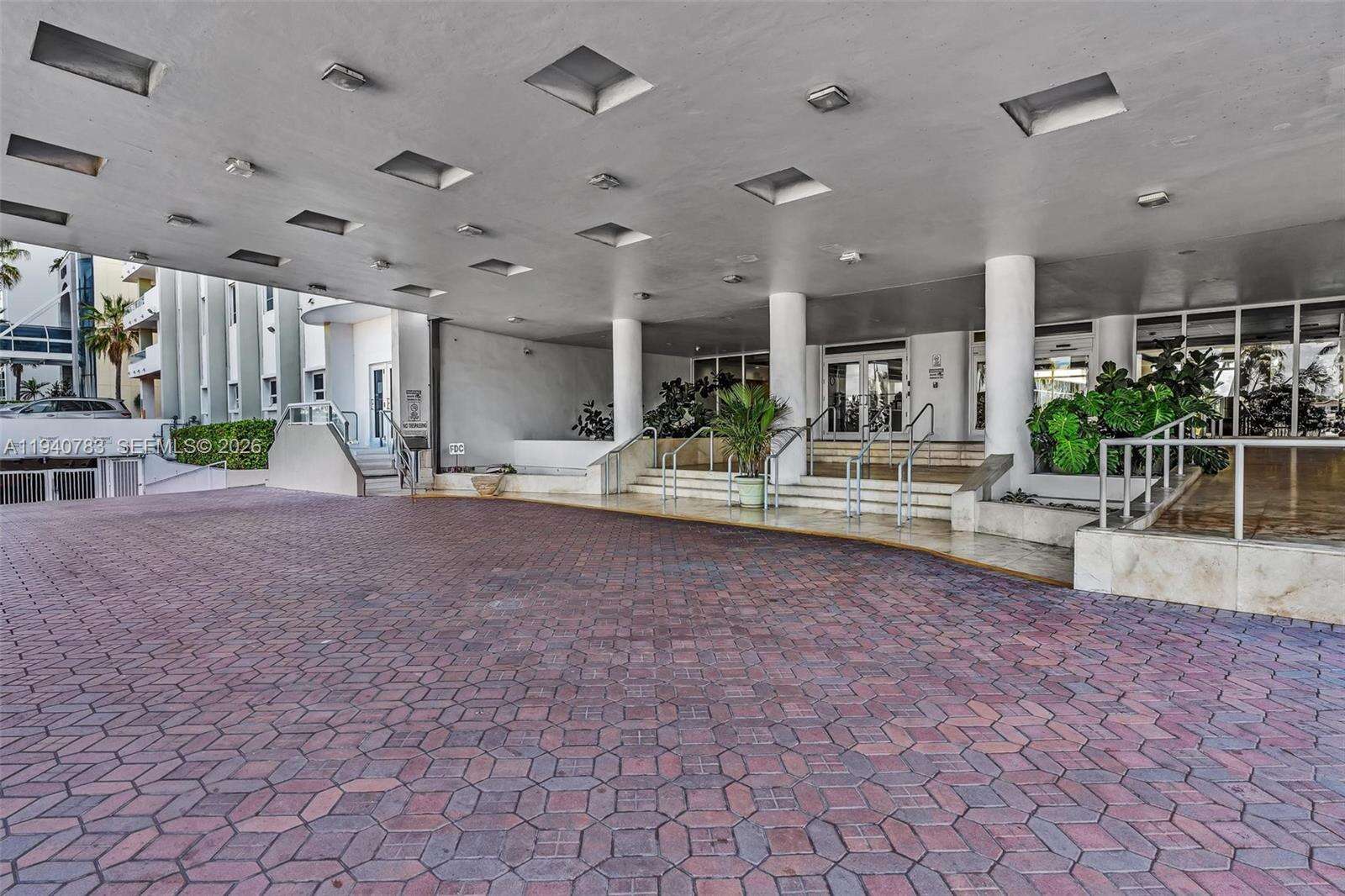 The Carriage Club North at 5005 Collins Ave, Miami Beach, FL 33140 - For Sale photo 3