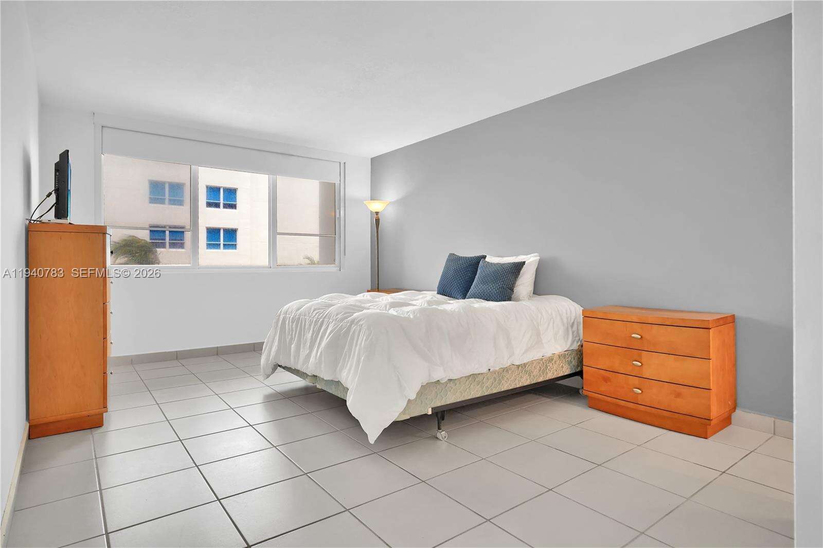 The Carriage Club North at 5005 Collins Ave, Miami Beach, FL 33140 - For Sale photo 9