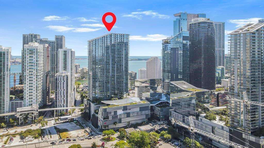 Reach Brickell at 68 6 St, Miami, FL 33131 - For Sale photo 3