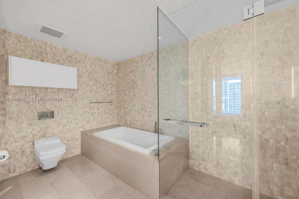 Reach Brickell at 68 6 St, Miami, FL 33131 - For Sale photo 21