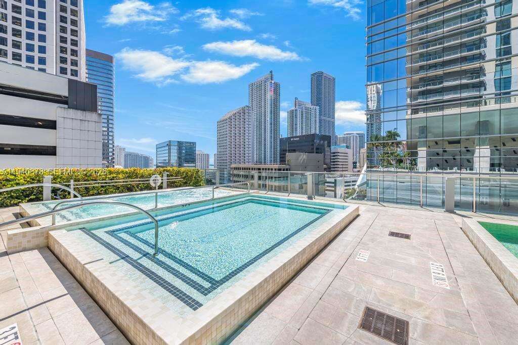 Reach Brickell at 68 6 St, Miami, FL 33131 - For Sale photo 27