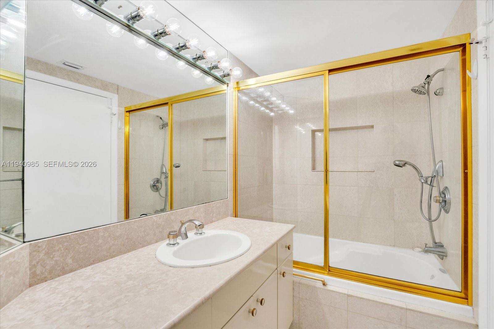 2000 Williams Island at 2000 Island Blvd, Aventura, FL 33160 - For Sale photo 23