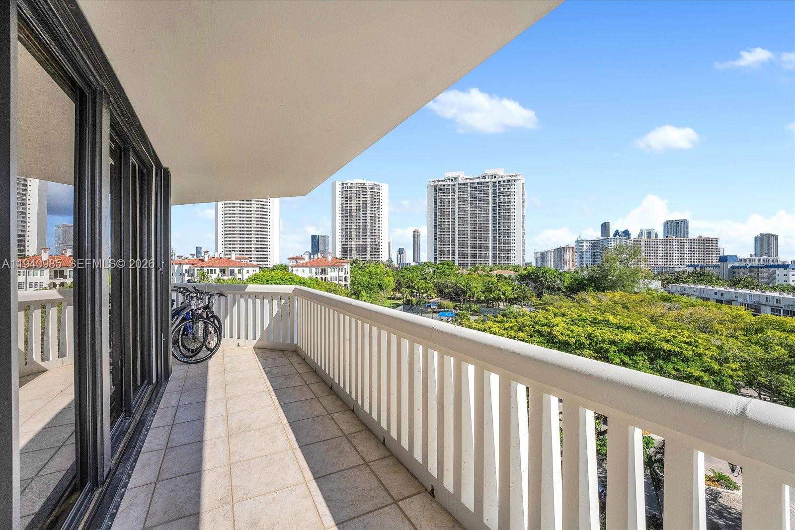 2000 Williams Island at 2000 Island Blvd, Aventura, FL 33160 - For Sale photo 25