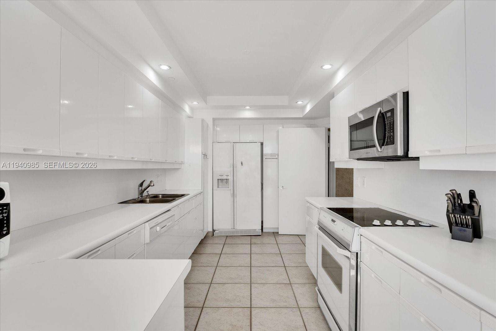 2000 Williams Island at 2000 Island Blvd, Aventura, FL 33160 - For Sale photo 4
