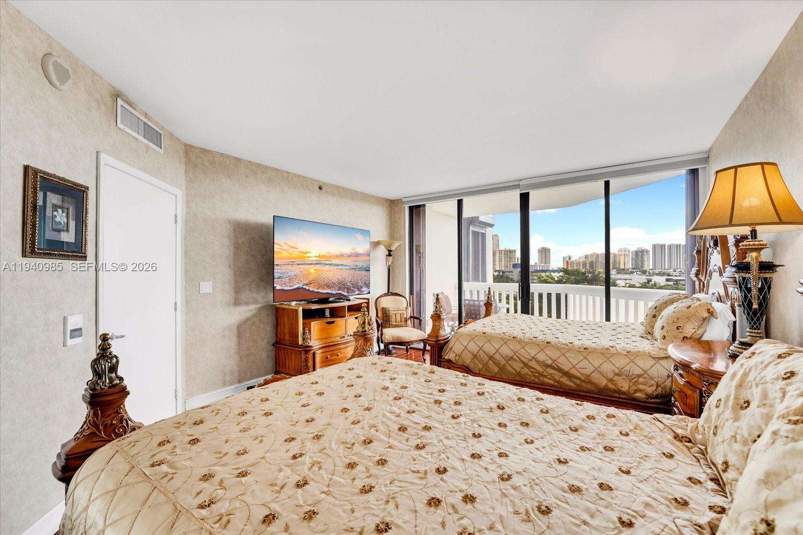 2000 Williams Island at 2000 Island Blvd, Aventura, FL 33160 - For Sale photo 10