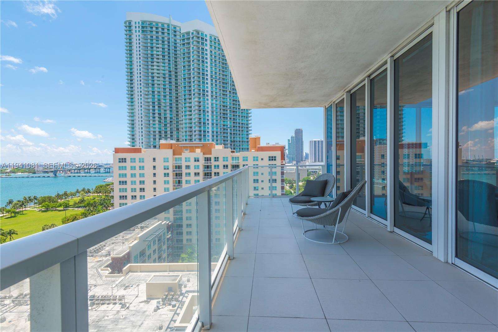 PARAMOUNT BAY - 2020 Bayshore Dr, Miami, FL 33137 | Picture 11
