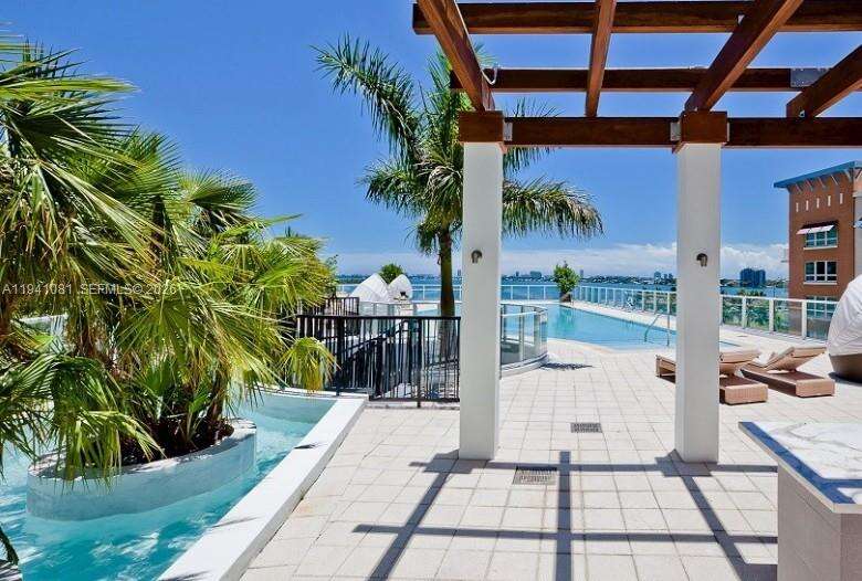 PARAMOUNT BAY - 2020 Bayshore Dr, Miami, FL 33137 | Picture 18