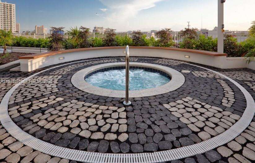 PARAMOUNT BAY - 2020 Bayshore Dr, Miami, FL 33137 | Picture 20