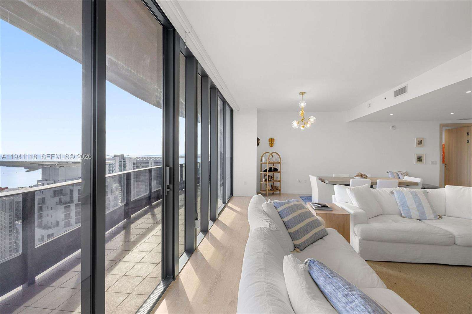 BRICKELL FLATIRON - 1000 Brickell Plz, Miami, FL 33131 | Picture 13