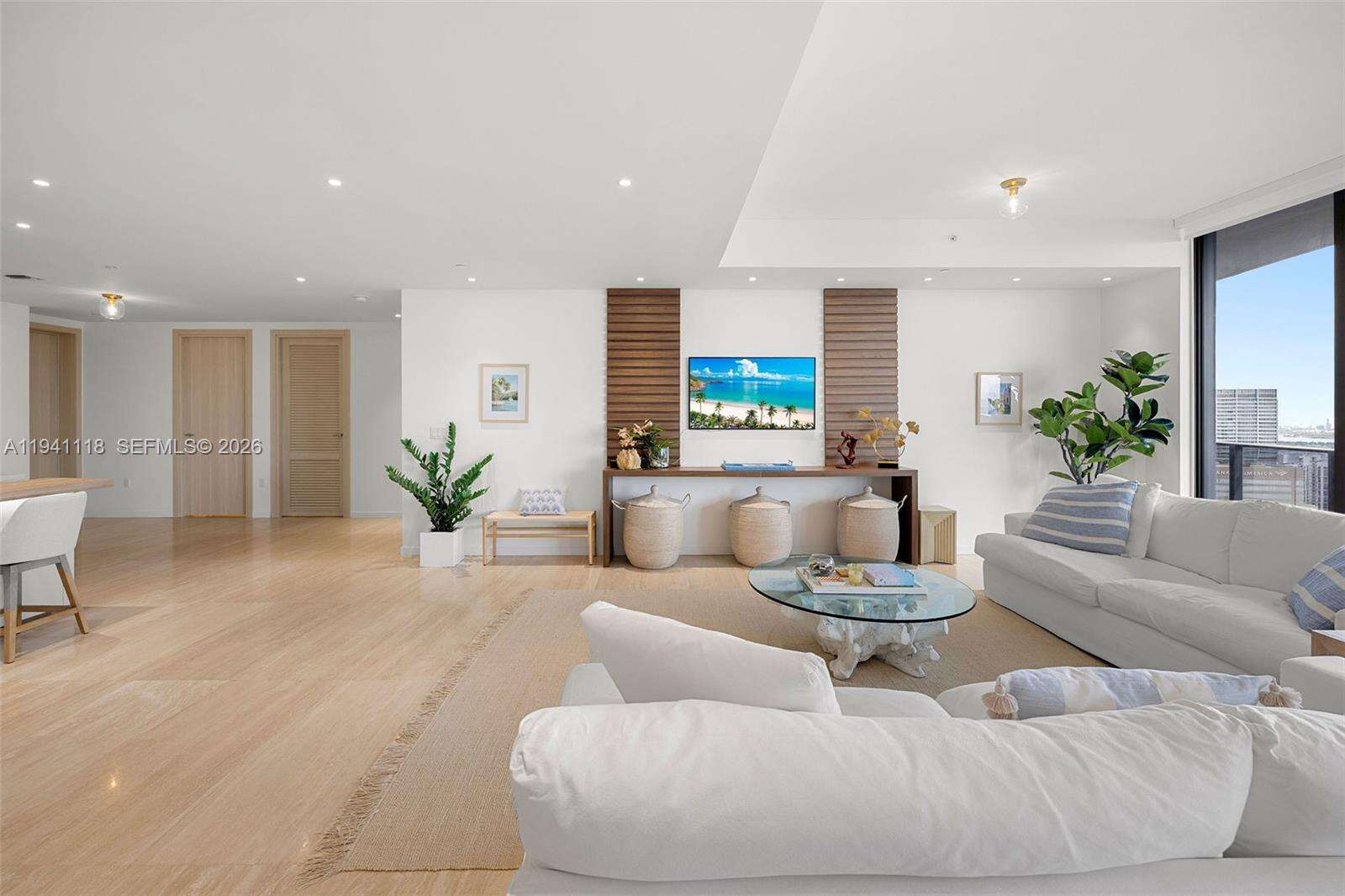 BRICKELL FLATIRON - 1000 Brickell Plz, Miami, FL 33131 | Picture 9