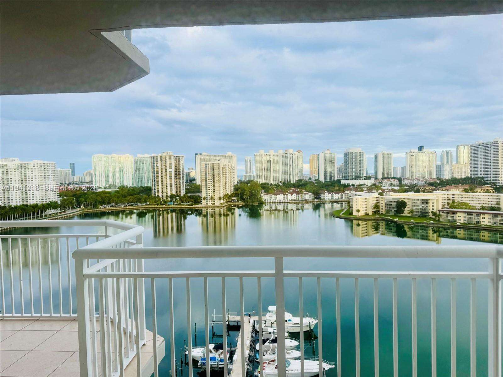 Del Prado at 18041 Biscayne Blvd *boat Slip & Unit*, Aventura, FL 33160 - For Sale photo 11