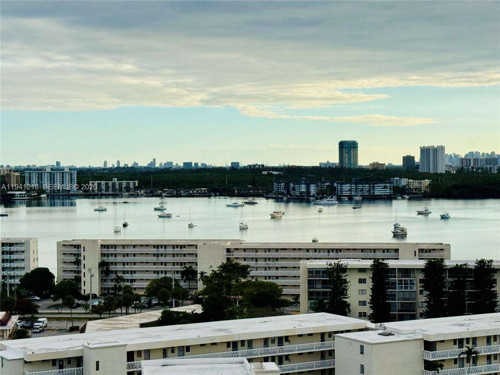 Del Prado at 18041 Biscayne Blvd *boat Slip & Unit*, Aventura, FL 33160 - For Sale photo 18