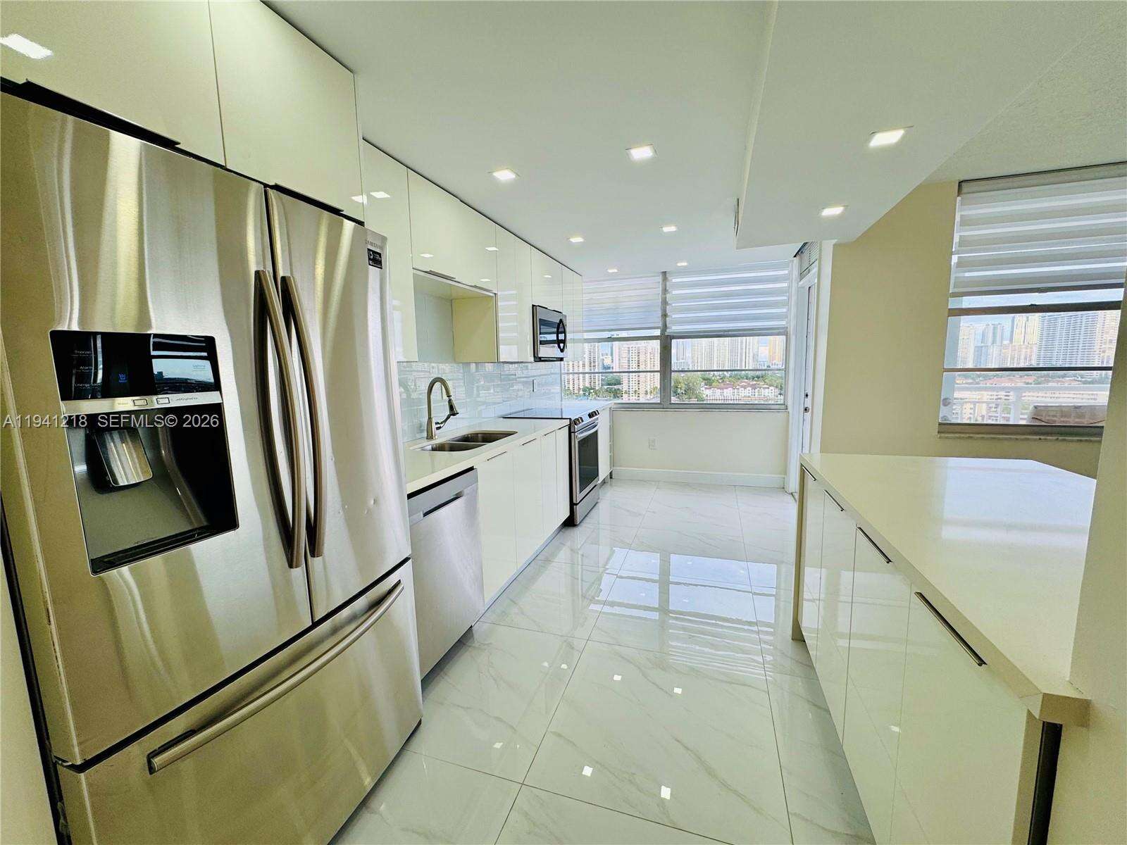 Del Prado at 18041 Biscayne Blvd *boat Slip & Unit*, Aventura, FL 33160 - For Sale photo 3
