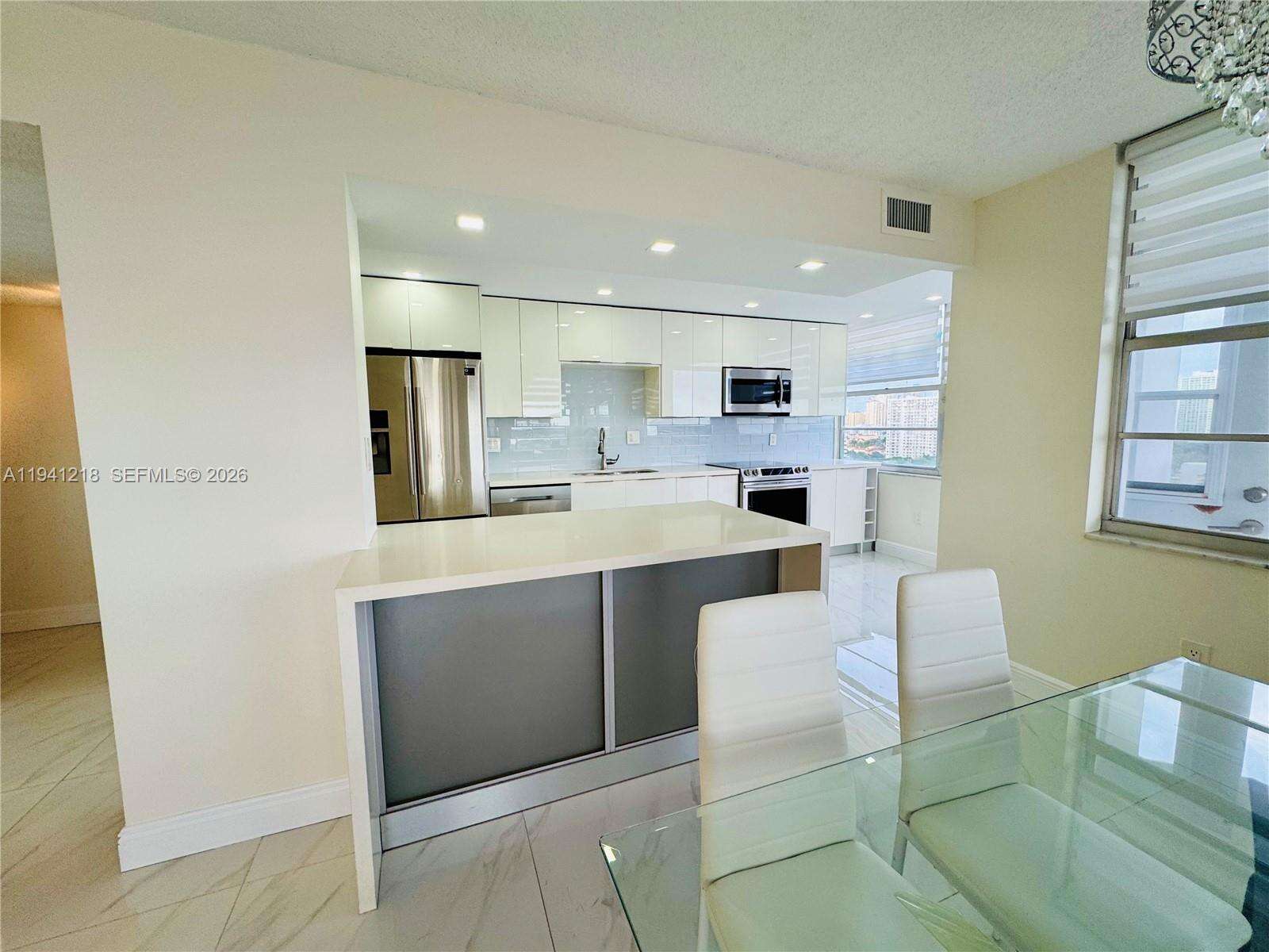 Del Prado at 18041 Biscayne Blvd *boat Slip & Unit*, Aventura, FL 33160 - For Sale photo 21