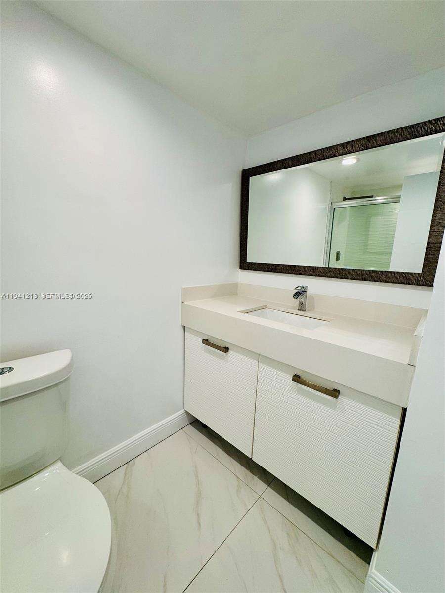 Del Prado at 18041 Biscayne Blvd *boat Slip & Unit*, Aventura, FL 33160 - For Sale photo 24