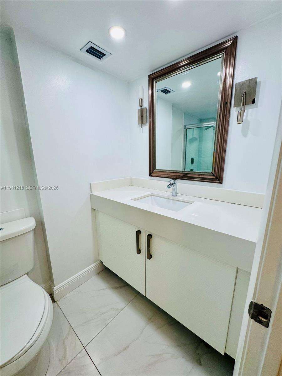 Del Prado at 18041 Biscayne Blvd *boat Slip & Unit*, Aventura, FL 33160 - For Sale photo 29