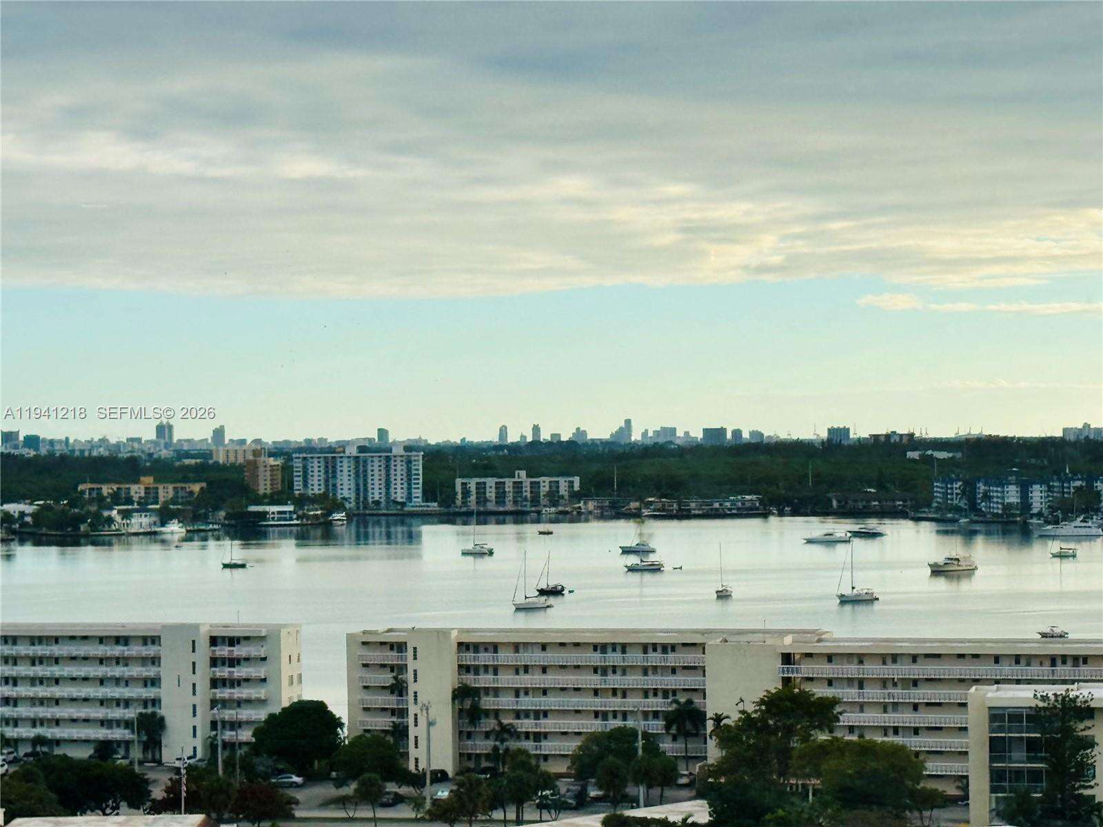 Del Prado at 18041 Biscayne Blvd *boat Slip & Unit*, Aventura, FL 33160 - For Sale photo 33