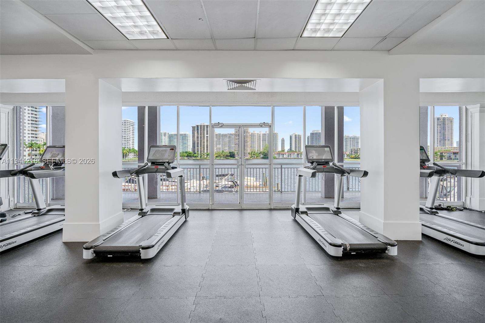 Del Prado at 18041 Biscayne Blvd *boat Slip & Unit*, Aventura, FL 33160 - For Sale photo 36