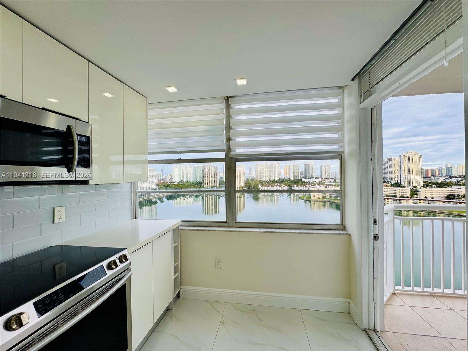 Del Prado at 18041 Biscayne Blvd *boat Slip & Unit*, Aventura, FL 33160 - For Sale photo 6
