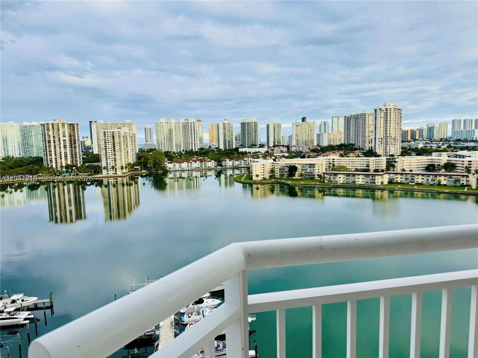 Del Prado at 18041 Biscayne Blvd *boat Slip & Unit*, Aventura, FL 33160 - For Sale photo 10