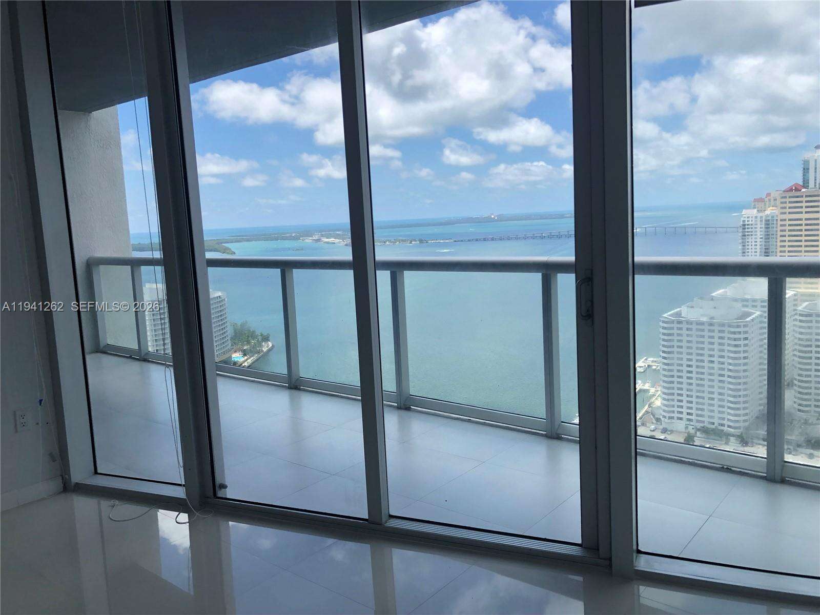 Icon Brickell 2 at 495 Brickell Ave, Miami, FL 33131 - For Sale photo 2