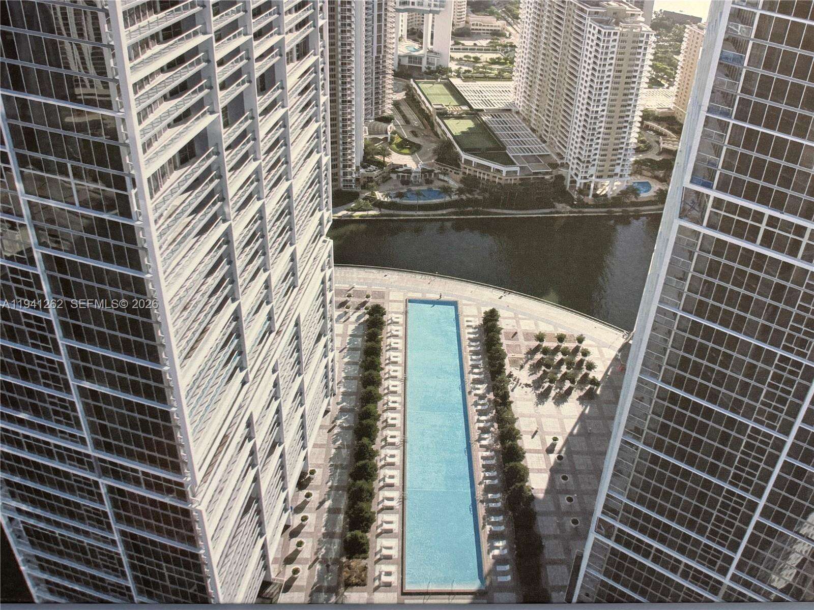 Icon Brickell 2 at 495 Brickell Ave, Miami, FL 33131 - For Sale photo 16