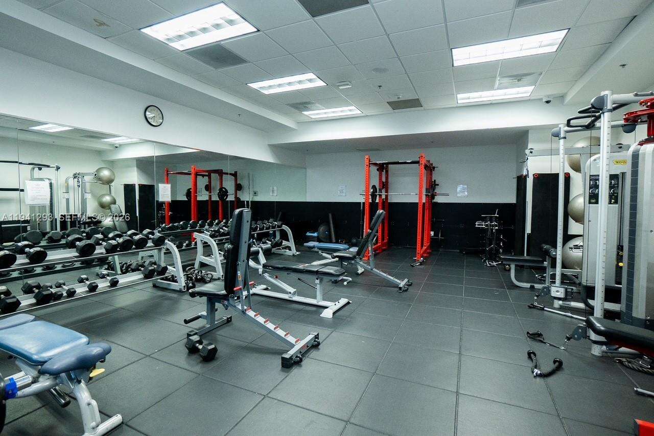 THE CLUB AT BRICKELL BAY PLAZA - 1200 Brickell Bay Dr, Miami, FL 33131 | Picture 15