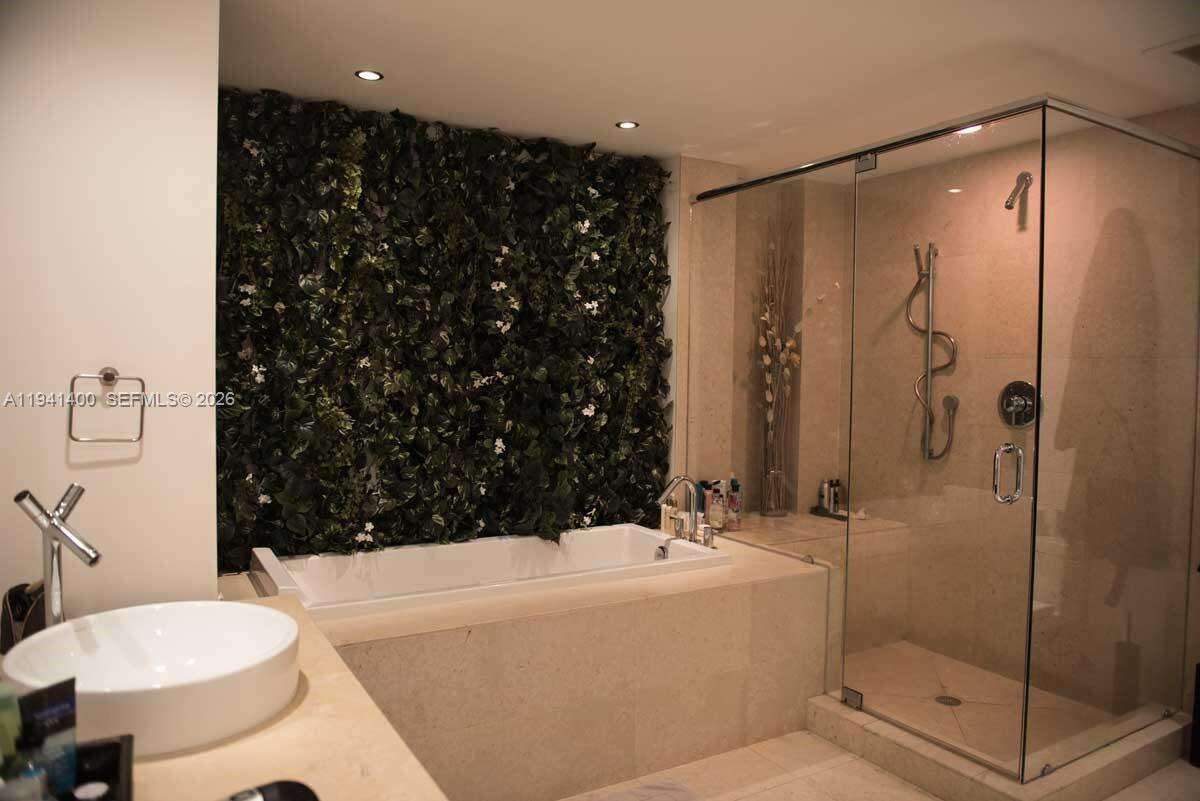 ICON BRICKELL NO TWO - 495 Brickell Ave, Miami, FL 33131 | Picture 9