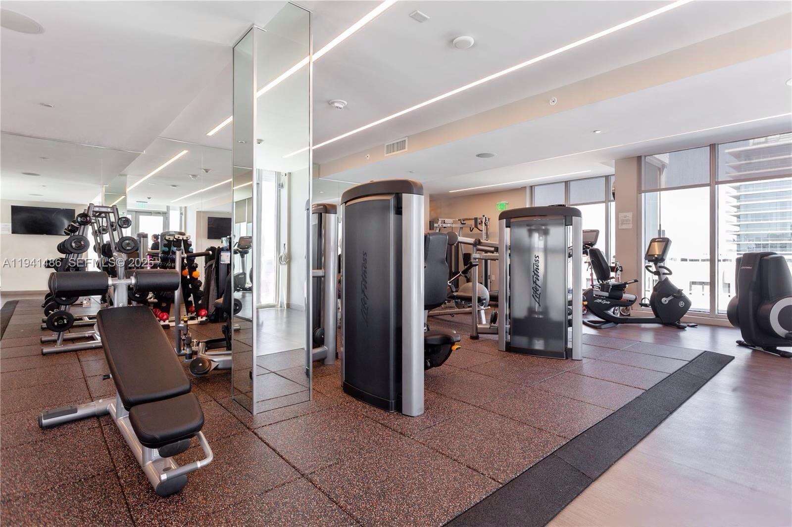 BAL HARBOUR 101 - 10155 Collins Ave, Bal Harbour, FL 33154 | Picture 33