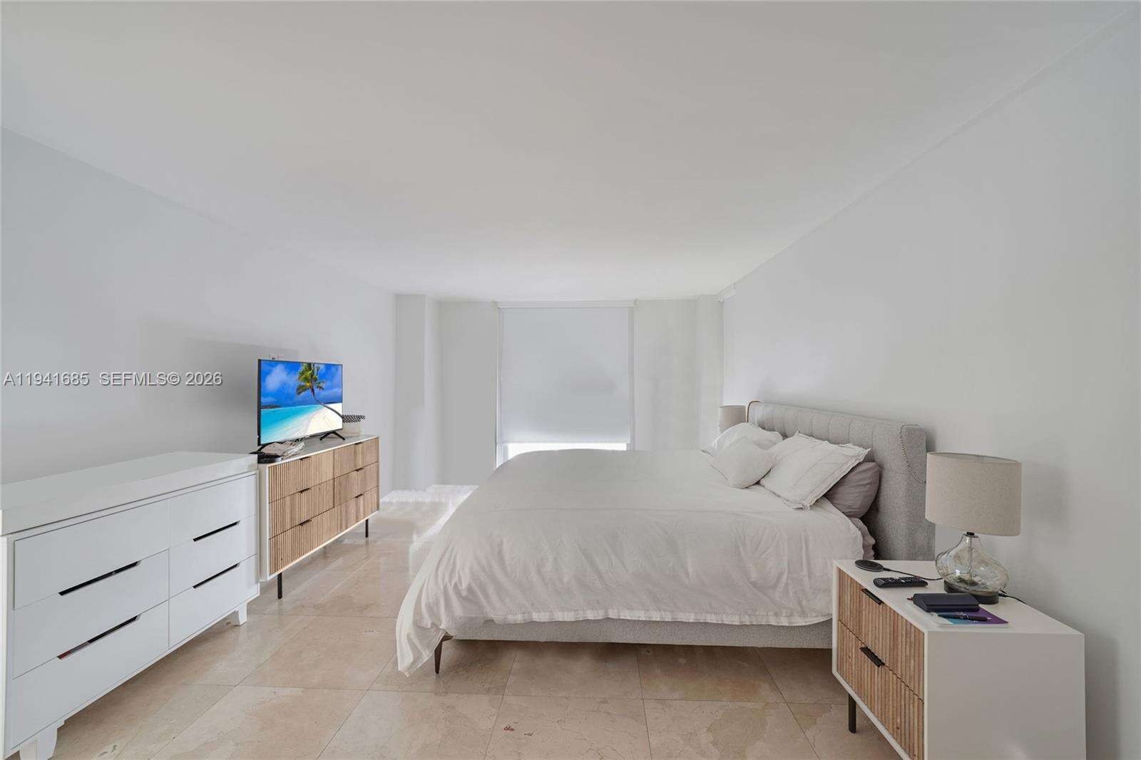 Arlen Beach at 5701 Collins Ave, Miami Beach, FL 33140 - For Sale photo 12