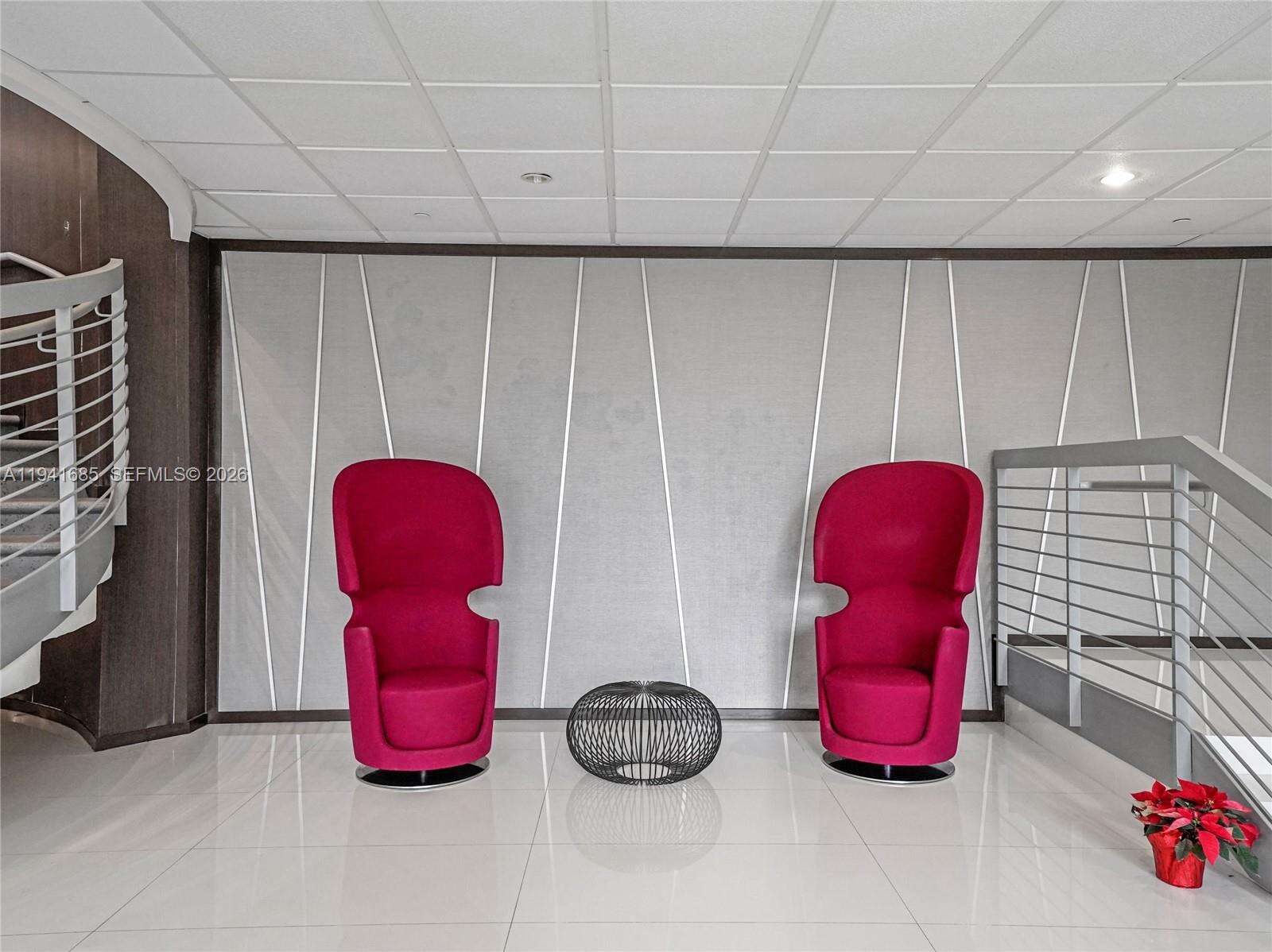 Arlen Beach at 5701 Collins Ave, Miami Beach, FL 33140 - For Sale photo 16