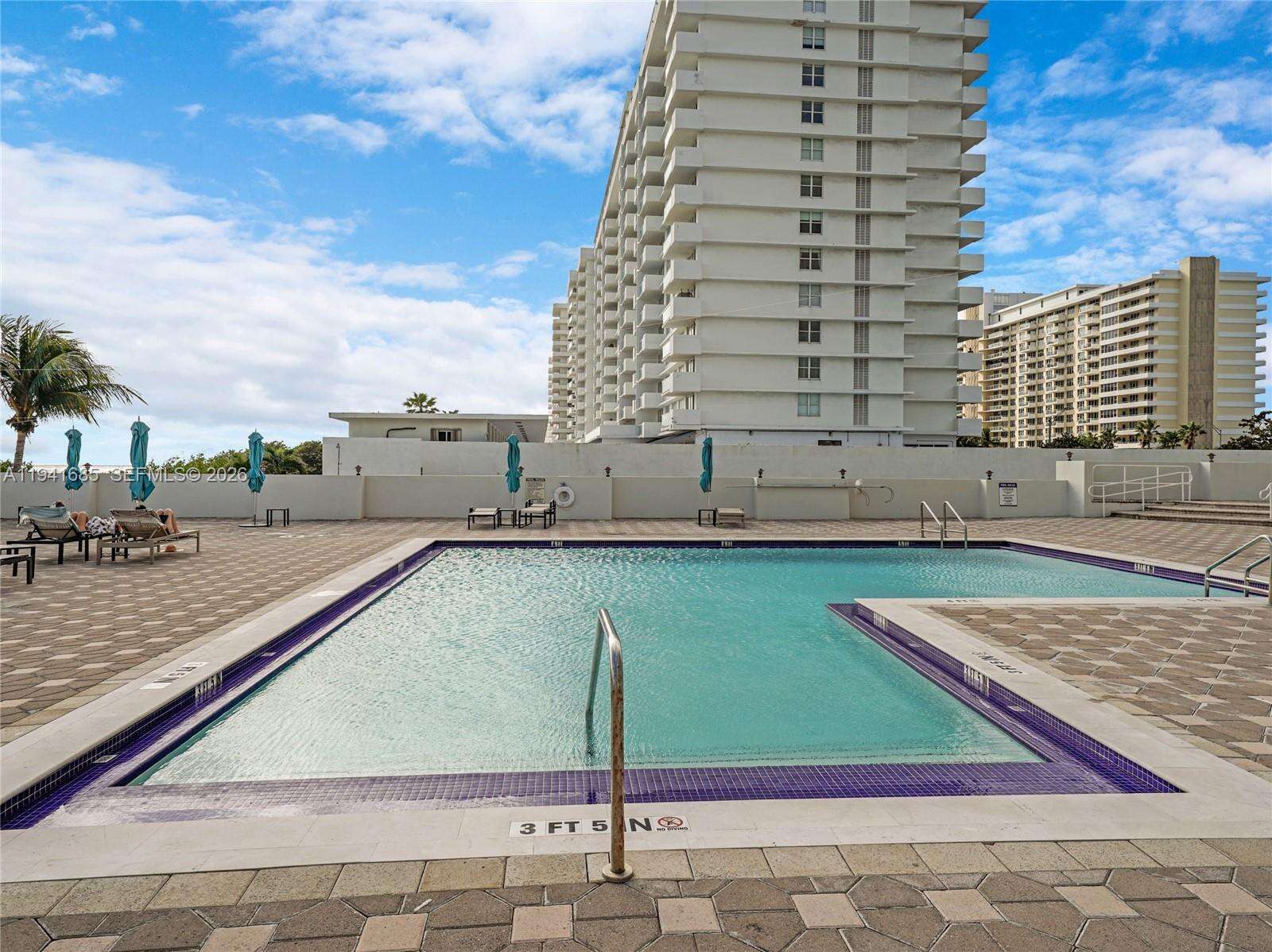 Arlen Beach at 5701 Collins Ave, Miami Beach, FL 33140 - For Sale photo 19
