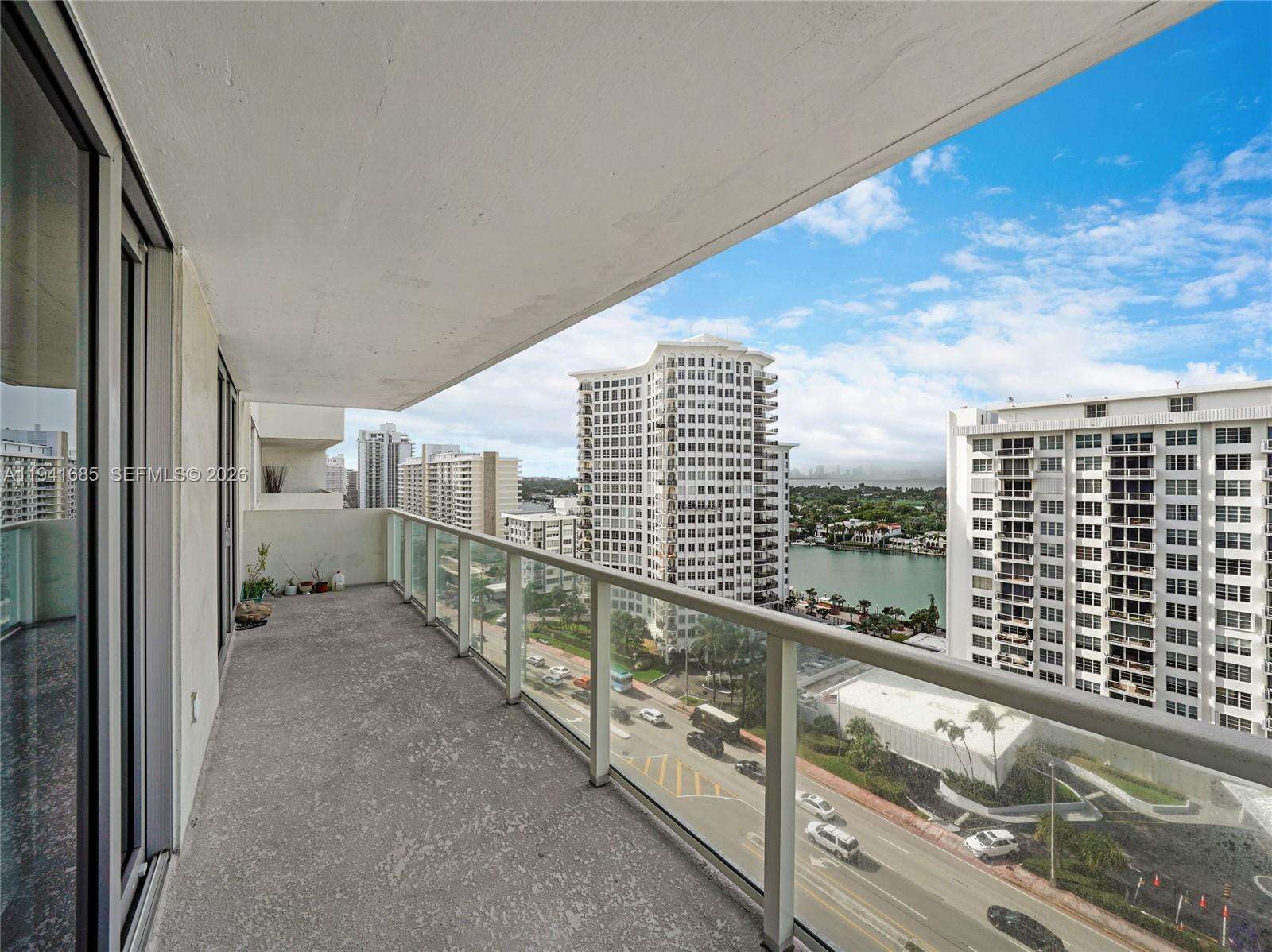 Arlen Beach at 5701 Collins Ave, Miami Beach, FL 33140 - For Sale photo 3