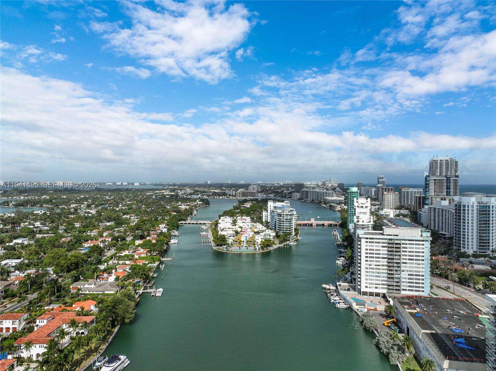 Arlen Beach at 5701 Collins Ave, Miami Beach, FL 33140 - For Sale photo 23