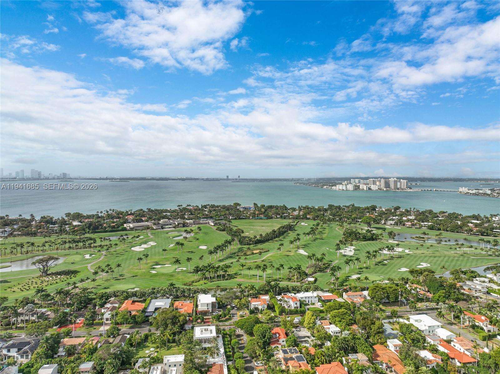 Arlen Beach at 5701 Collins Ave, Miami Beach, FL 33140 - For Sale photo 25
