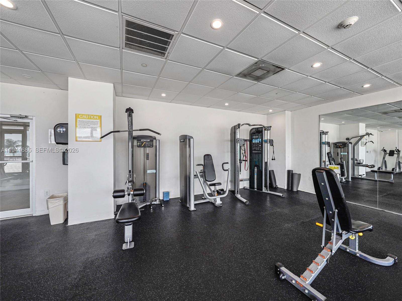Arlen Beach at 5701 Collins Ave, Miami Beach, FL 33140 - For Sale photo 30